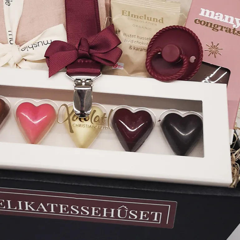 Barselsgave - babyforkælelse og chokolade til mor og far