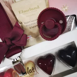 Barselsgave - babyforkælelse og chokolade til mor og far