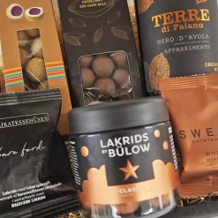 Gavekurv - delikat julekurv med gyldne lækkerier