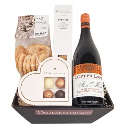 Gavekurv - elegant gave med fyldig rødvin, chokolade, lakrids og småkager