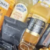 Gavekurv - Flot guld kurv m. Knaplunds glimmer gin, tonicvand og snacks