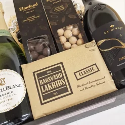 Gavekurv - med cava, rødvin, lakrids og chokoladenødder