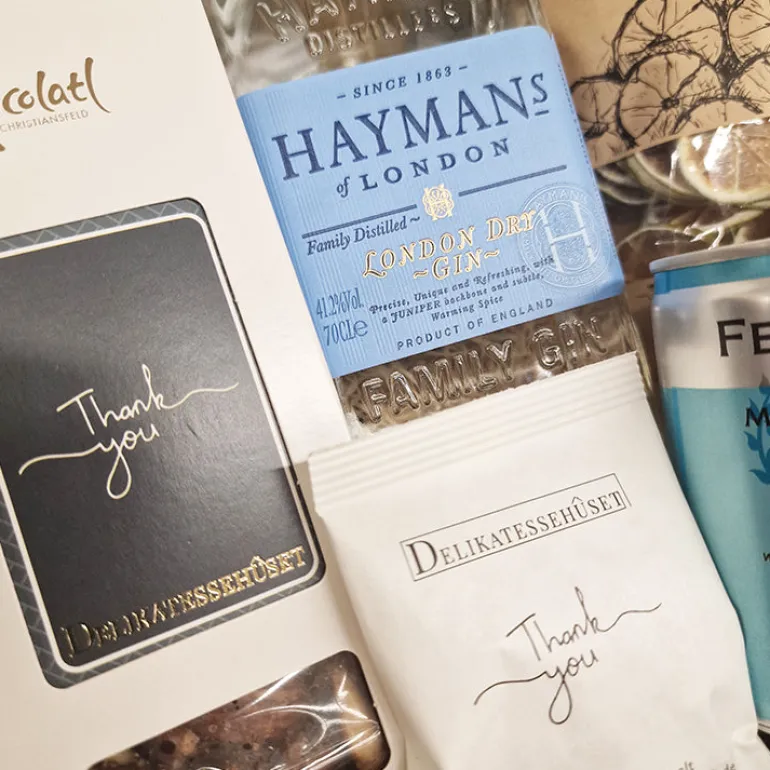Gavekurv 'Thank you' med London Dry Gin, tonic og snacks