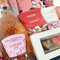 Gave til Valentinsdag - med sparkling Rosé og søde lækkerier
