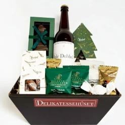 Julekurv - grøn julehilsen med juleøl, marcipanbrød og sødt