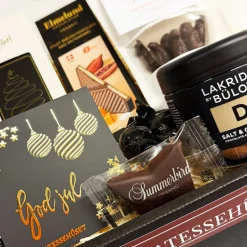 Julekurv - smuk gavekurv med danske luksuslækkerier