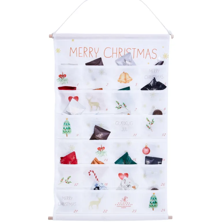 Klassisk stofjulekalender til ophæng med chokolade