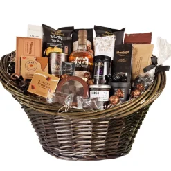 Kæmpe kurv m. whisky, chokolade, lakrids og salte lækkerier