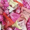 Mors Dags gave med chokolade, skum og vingummi