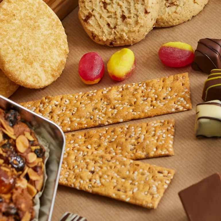 Snackbrød med oliven og hvidløg